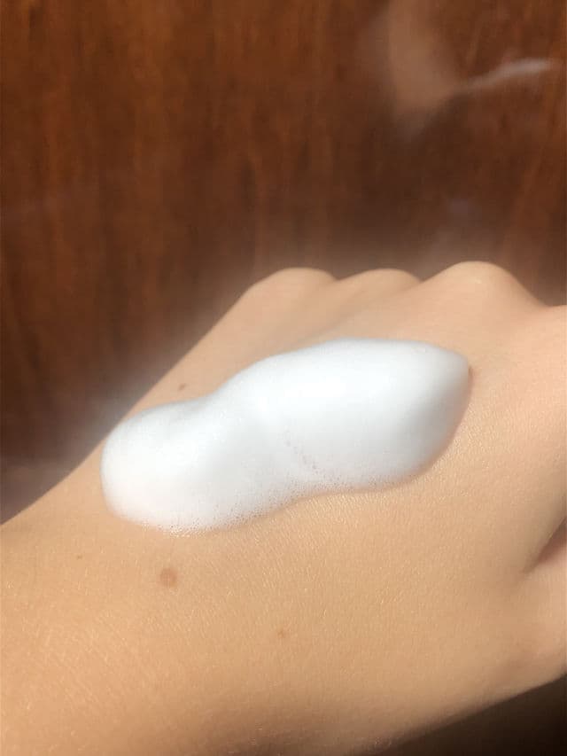 LR Colours Cleansing Foam review photo by BlondieRS