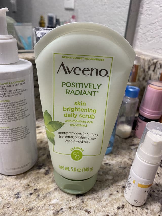 Aveeno Positively Radiant Skin Brightening Daily Scrub review photo by Brewlife