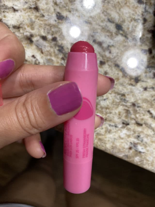 Revlon Kiss Balm SPF 20 review photo by Brewlife