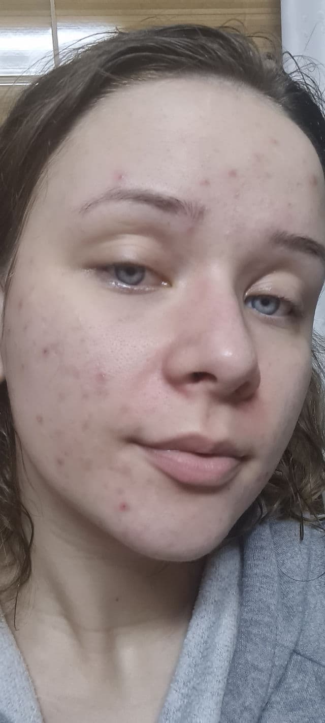 Neutrogena VISIBLY CLEAR Spot Stress Control Daily Scrub review photo by Bridgetme