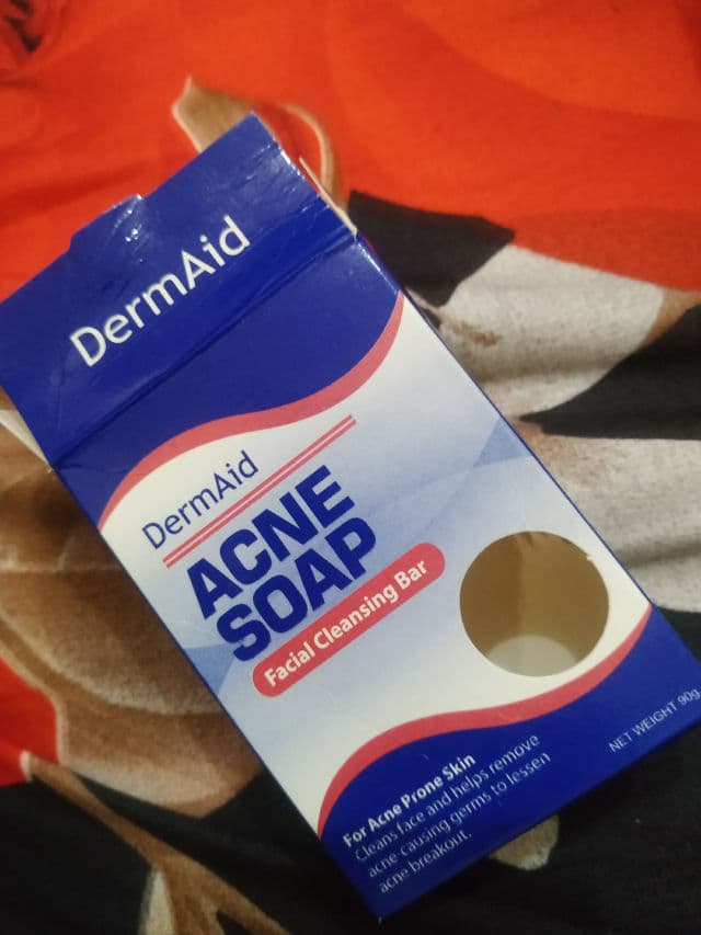 DermAid Acne Soap Facial Cleansing Bar  review photo by BrokeJournalist