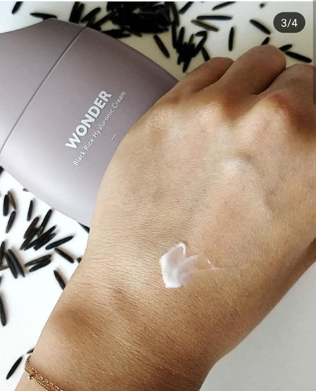 HaruHaru WONDER Black Rice Hyaluronic Cream review photo by Buhbles