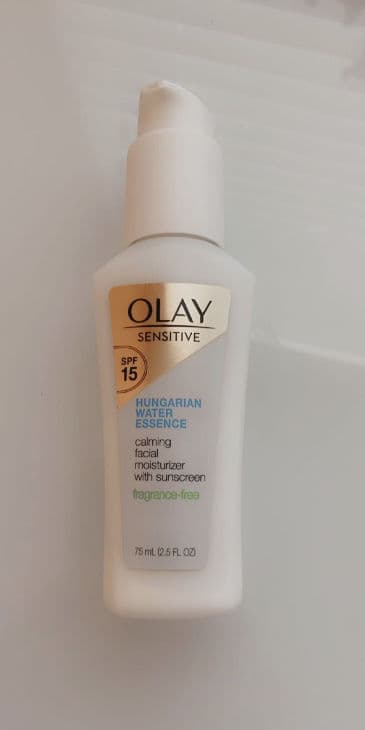 Olay Skin Calming Facial Moisturizer - SPF 15 review photo by pasteltulips