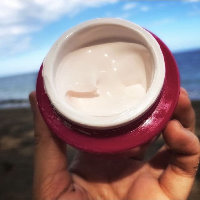 Naruko Rose Hydrating Tone-Up Cream SPF30 review photo by Camelliaskinensis