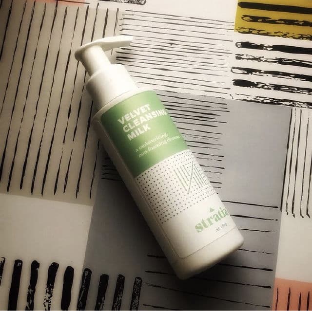 Stratia Velvet Cleansing Milk review photo by Camelliaskinensis
