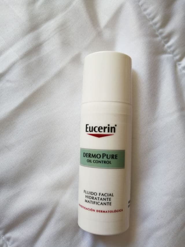 Eucerin DermoPurifyer Oil Control Mattifying Fluid review photo by Carolinaa