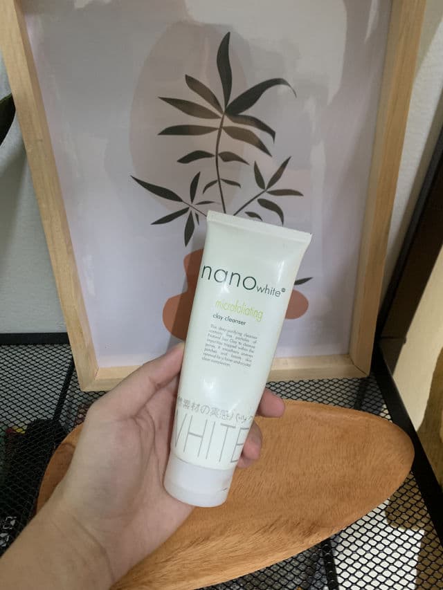 Nano White Microfoliating Clay Cleanser review photo by CarsonleezZz