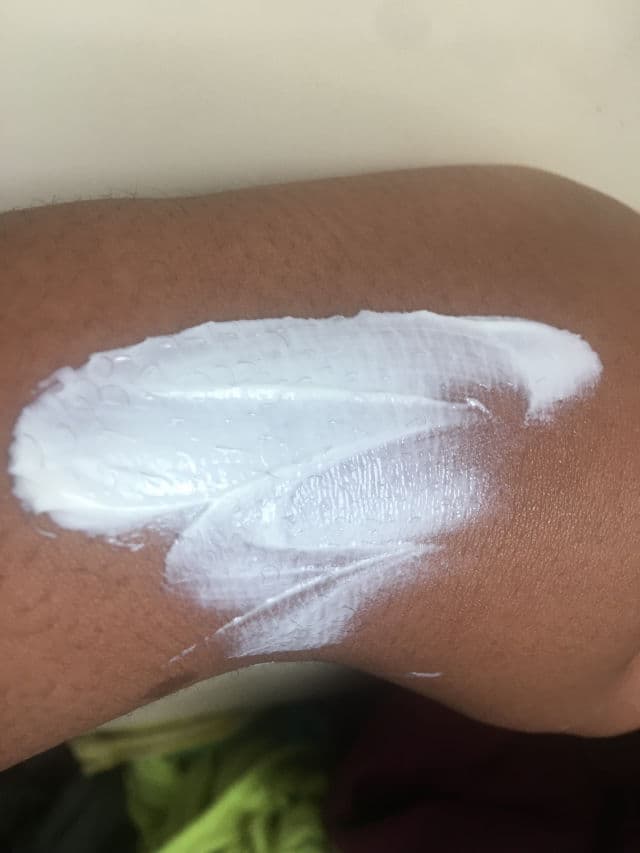 Eucerin Daily Hydration Cream Broad Spectrum SPF 30 review photo by Talkswithchi