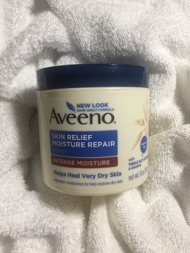 Aveeno Skin Relief Moisture Repair Cream review photo by Talkswithchi
