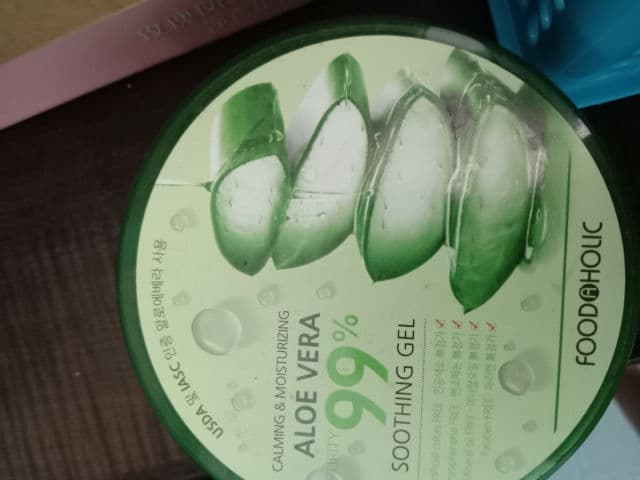 Foodaholic Aloe Vera 99% Soothing Gel  review photo by ChloeHew
