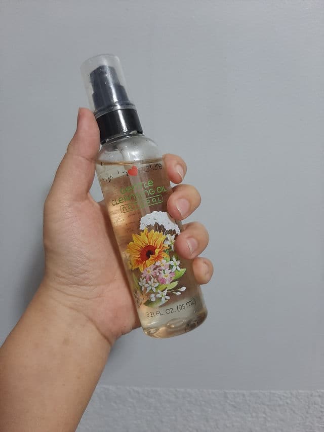 Human Heart Nature Gentle Cleansing Oil  review photo by Yaaana