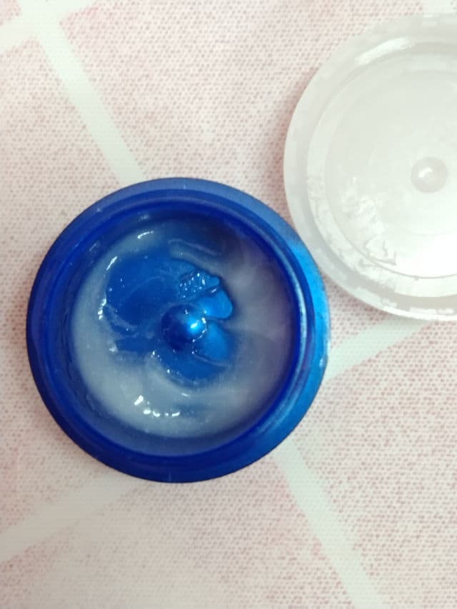 Hada Labo Premium Deep Whitening Cream review photo by HeyImWynne