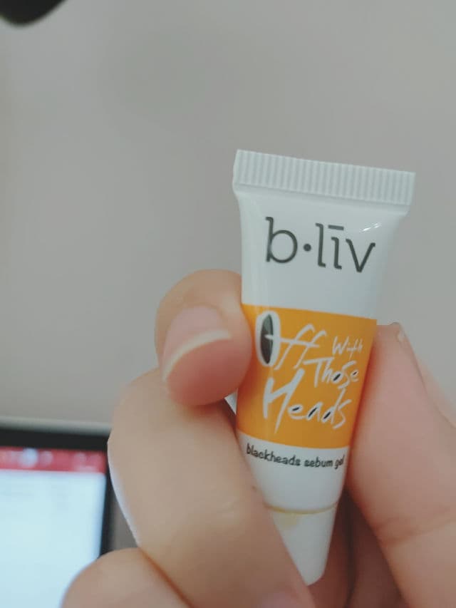 b.liv off with those heads review photo by skincarekid