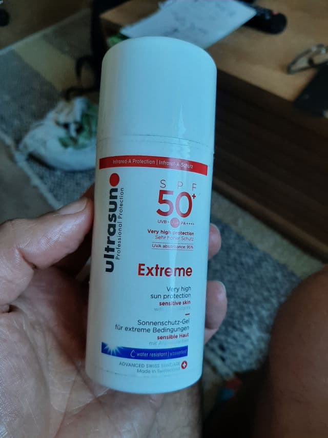 Ultrasun Extreme Gel SPF 50+ review photo by DAndThePendulum