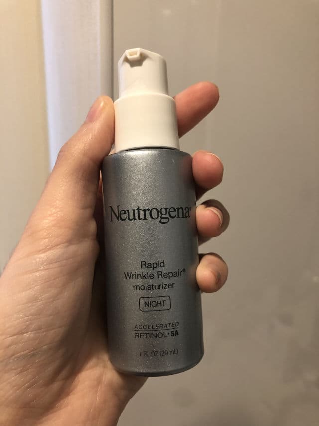 Neutrogena Rapid Wrinkle Repair Moisturizer Night review photo by DEG