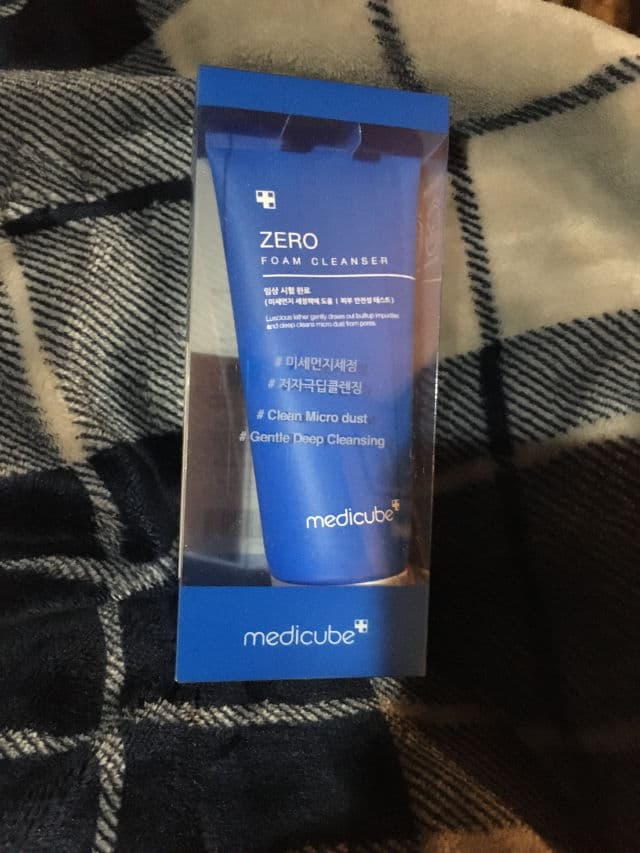 Medicube Zero Foam Cleanser review photo by DR81