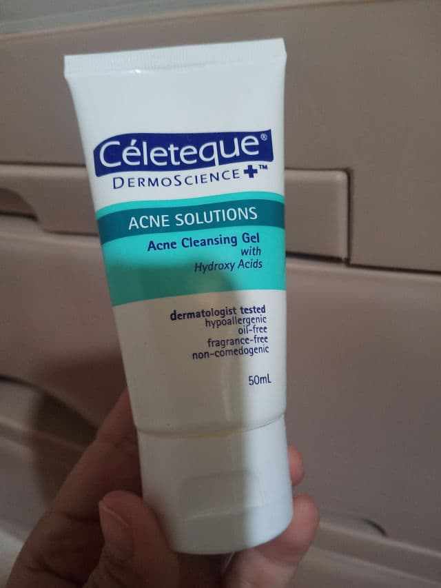 Celeteque Dermoscience Acne Cleansing Gel review photo by Dakota