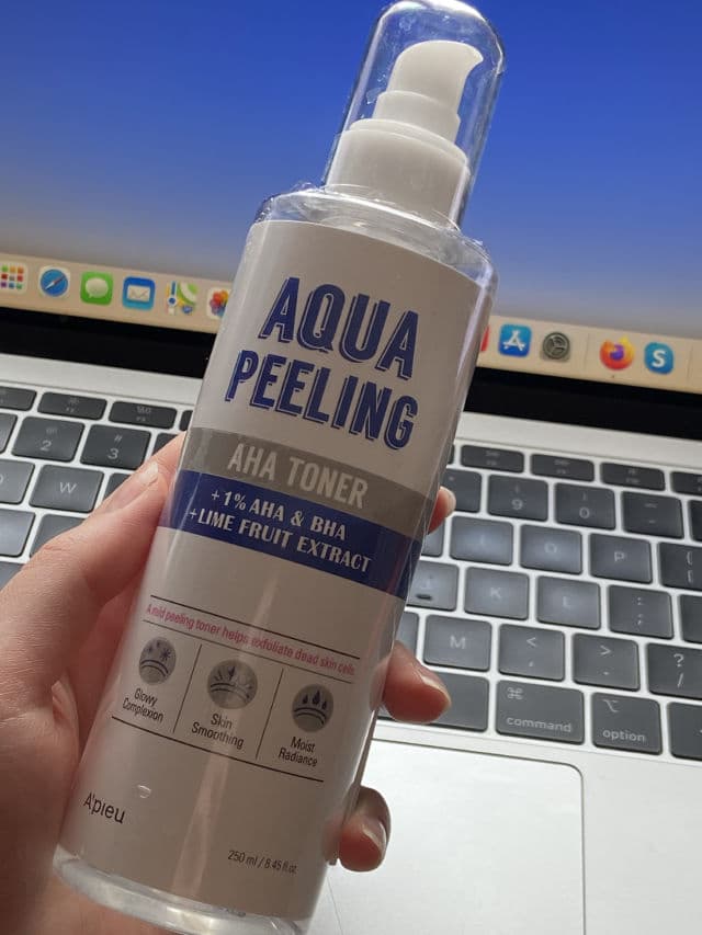 A'pieu Aqua Peeling AHA Toner review photo by DariaTarn