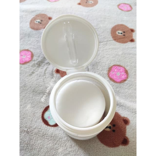 Hue Calm Waterful Refining Toner Pads review photo by Dayangku