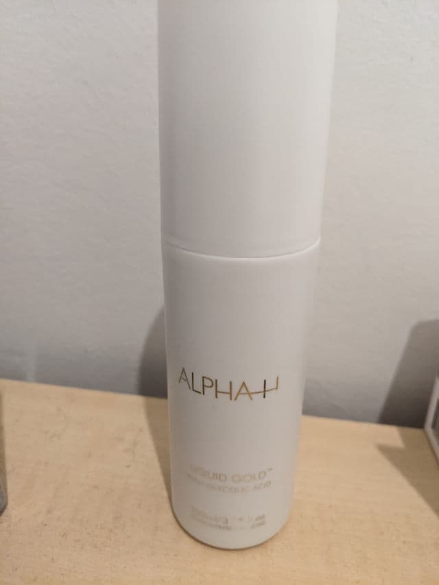 Alpha-H Liquid Gold with Glycolic Acid review photo by Deea