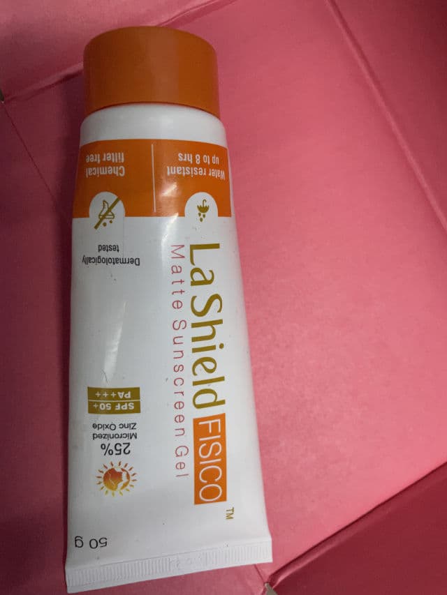 La Shield Fisico Sunscreen Gel SPF 50+ PA+++ review photo by DeeptiN