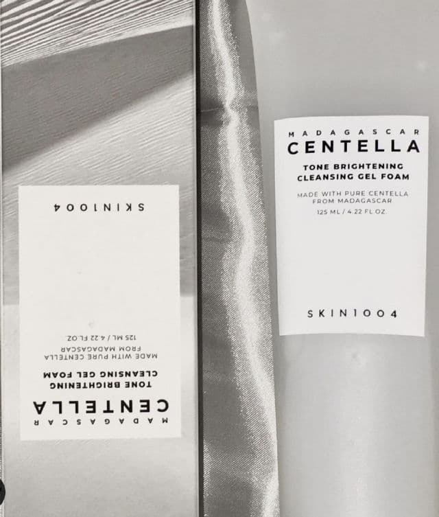 SKIN1004 Madagascar Centella Tone Brightening Cleansing Gel Foam review photo by Desteen