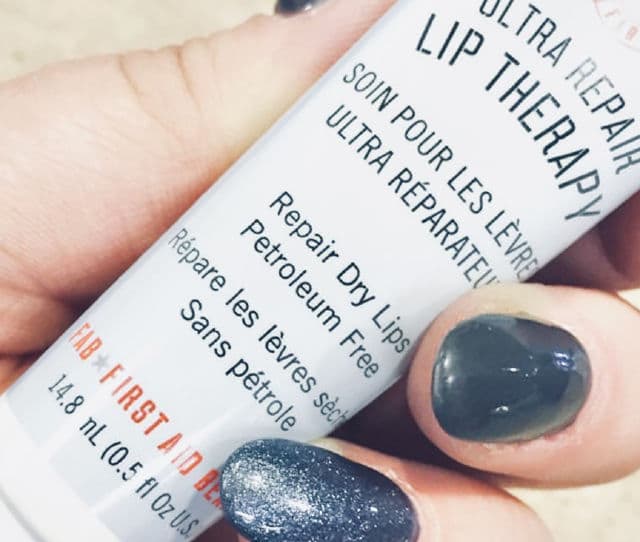 First Aid Beauty Ultra Repair Lip Therapy review photo by Destinylilah