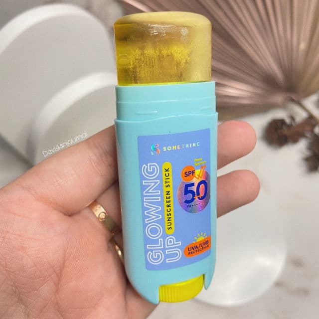 Somethinc Glowing Up Sunscreen Stick SPF 50+ PA ++++ review photo by Deviskinjournal
