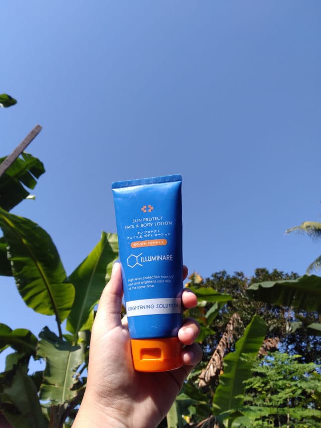 ILLUMINARE Sun Protect Face & Body Lotion SPF 50+ PA++++  review photo by Ditaandriyani