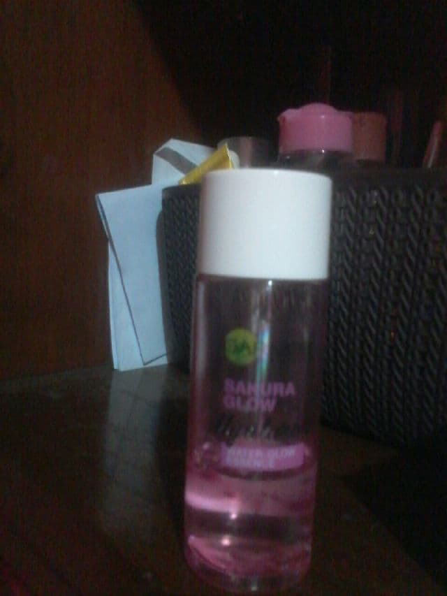 Garnier Sakura Glow Hyaluron Water-Glow Essence review photo by Diva324