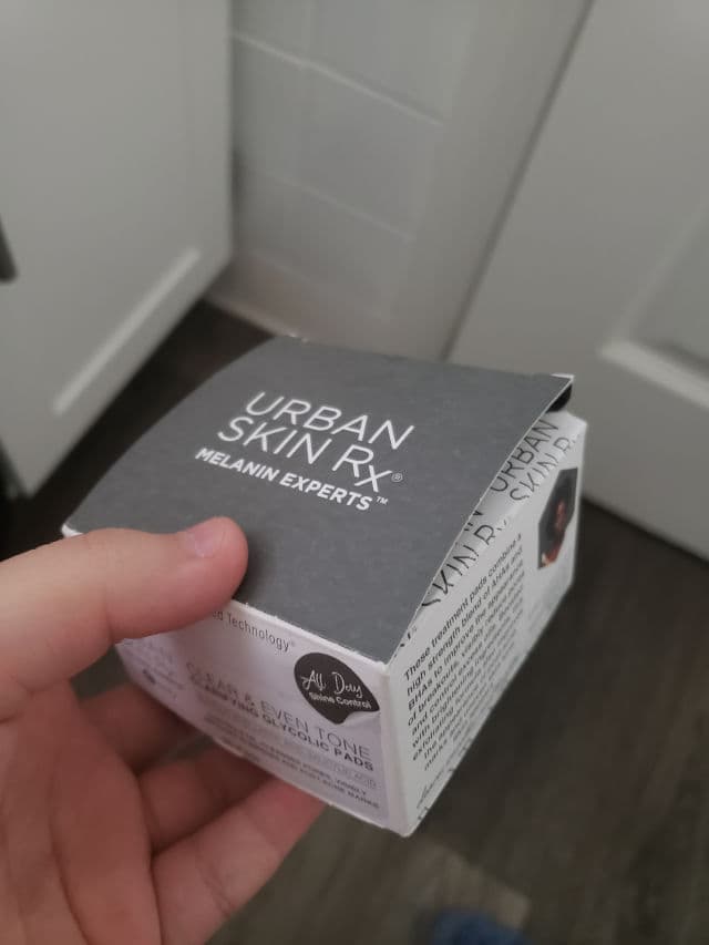 Urban Skin Rx Clear & Even Tone Clarifying Glycolic Pads review photo by Dreamyartist23