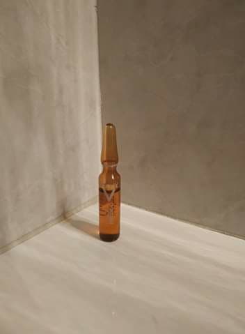 Vichy LiftActiv Peptide-C Ampoule Anti-Aging Concentrate review photo by Efi