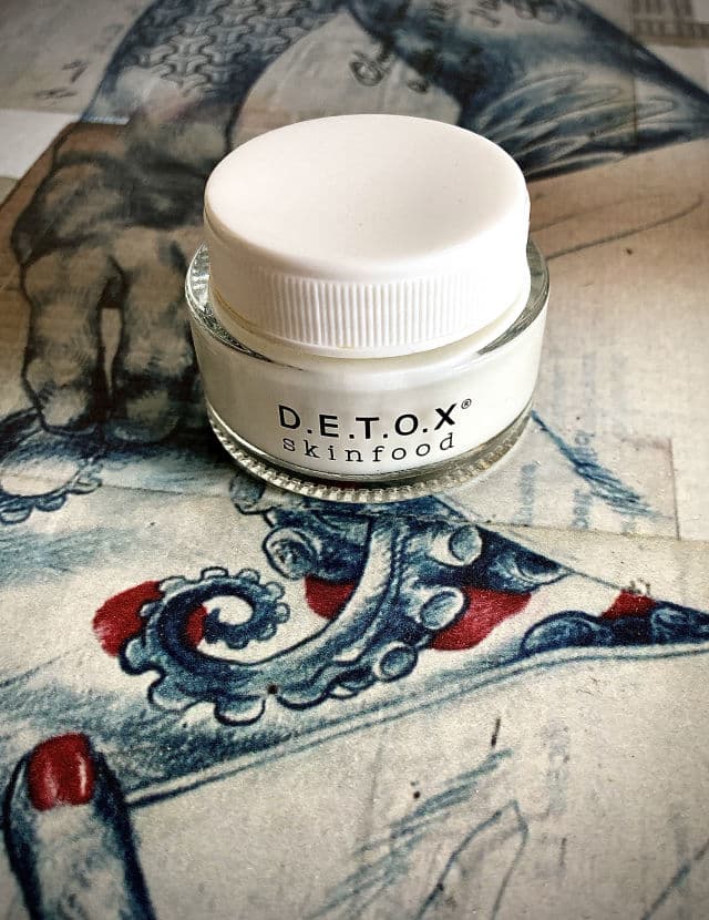 D.E.T.O.X Skinfood Eye Contour review photo by Emimi