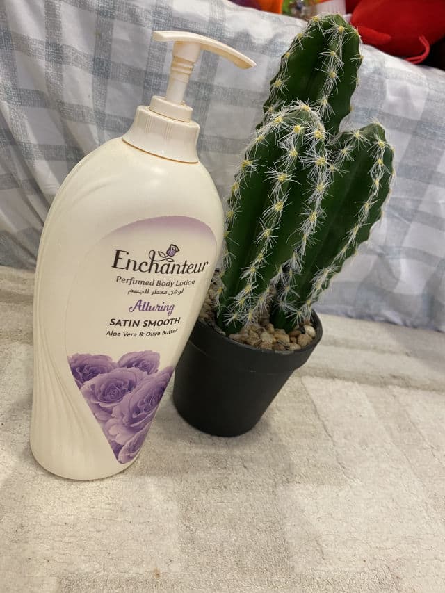 Enchanteur 24H Moist Alluring Perfumed Body Lotion review photo by Empress03