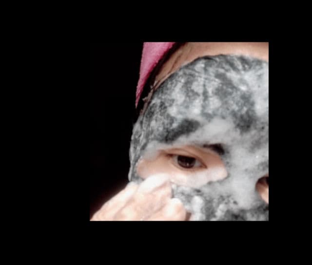MaskerAide Beauty Pore Cleansing Charcoal Bubble Mask review photo by Enris
