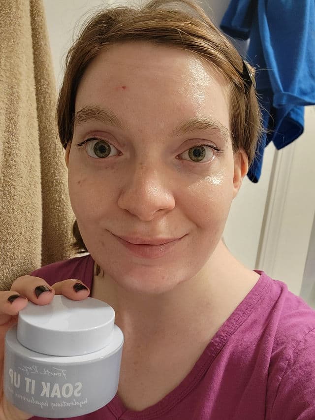 Fourth Ray Beauty Soak It Up Hydrating Hyaluronic Mask review photo by Fabfitgingerbell