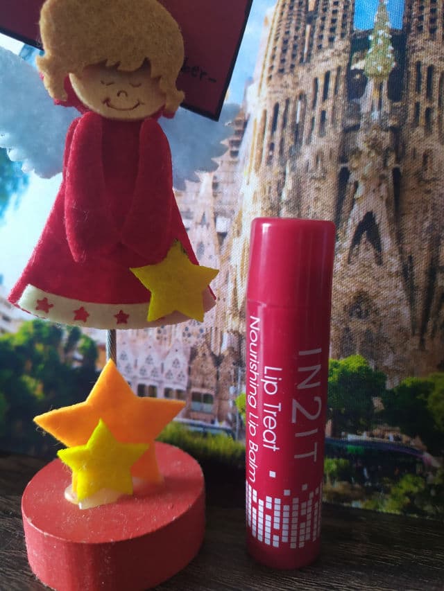 IN2IT Lip Treat SPF 20 PA++ Raspberry review photo by FableLarkin