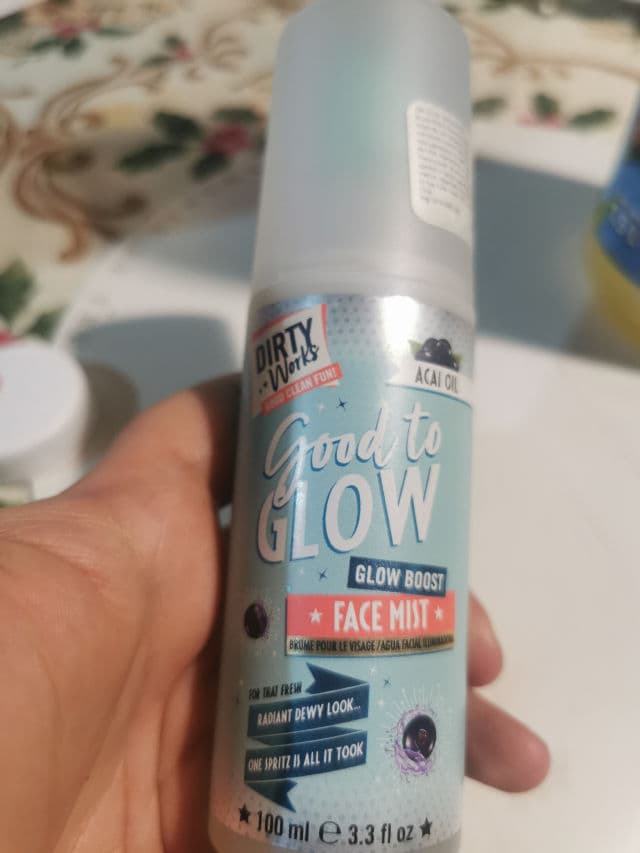 Dirty Works Glow Boost Face Mist review photo by FernandaMaxwell