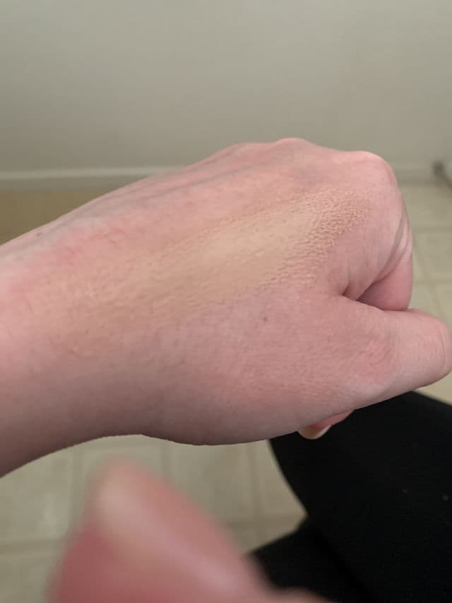 Saie Sunvisor SPF 35 review photo by Finchy