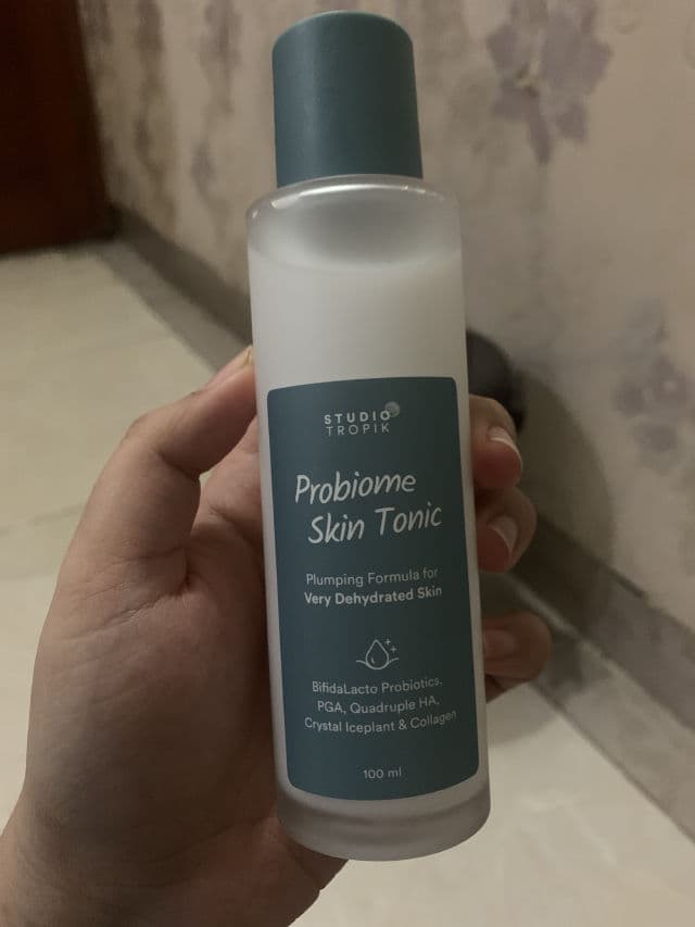 Studio Tropik Probiome Skin Tonic review photo by Firly