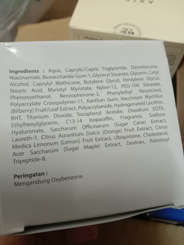 Wardah White Secret Night Cream review photo by Fizza