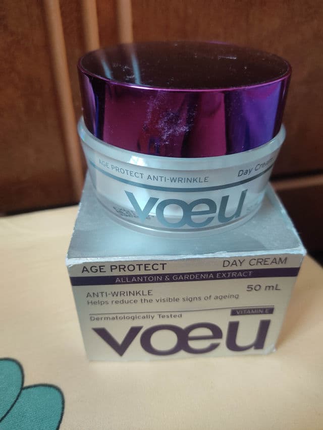 Voeu Age Protect Anti-Wrinkle Day Cream review photo by Floyuyu88