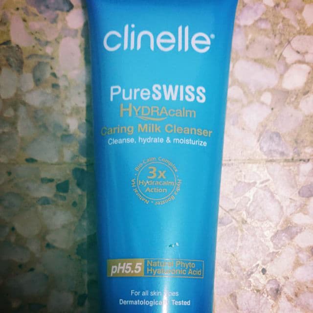 Clinelle PureSwiss Hydracalm Caring Milk Cleanser review photo by FrahNjhah