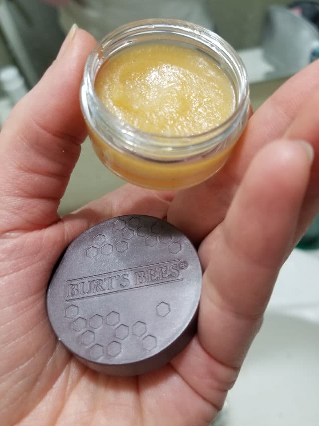 Burt's Bees Conditioning Lip Scrub review photo by FreebsForZ