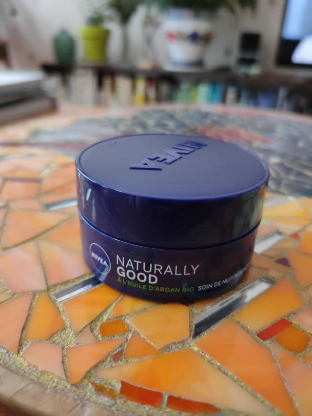 Nivea Naturally Good Regenerating Night Cream review photo by FrenchyPeach19