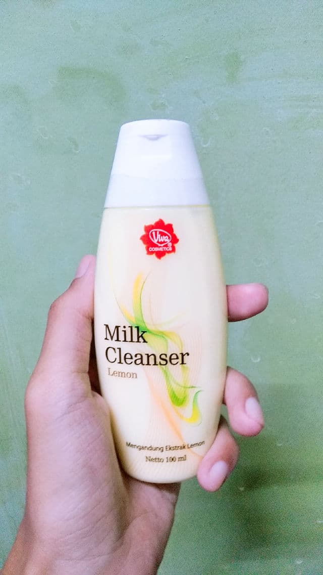 Viva Cosmetics Milk Cleanser Lemon review photo by Galih