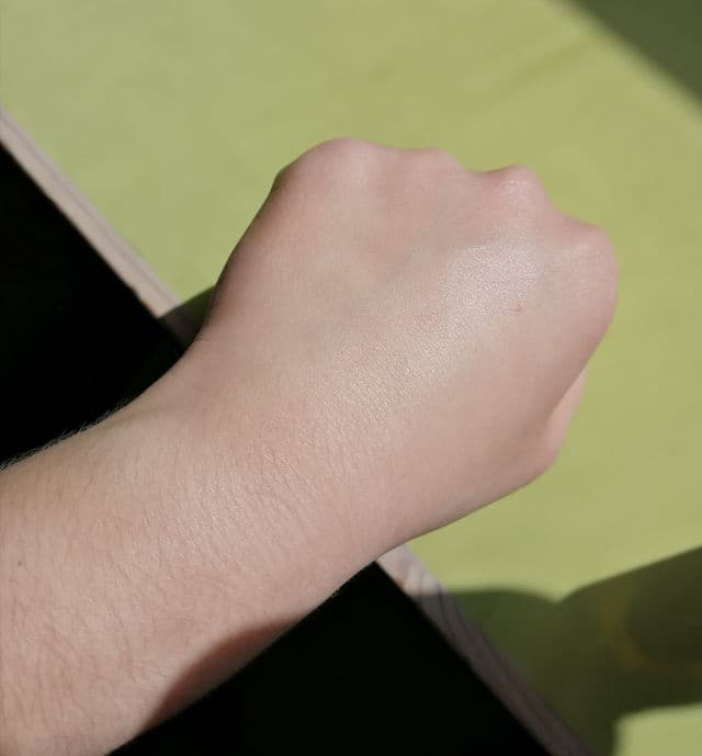 La Roche-Posay Anthelios Dermo-Pediatrics Lotion SPF50+ review photo by Gare