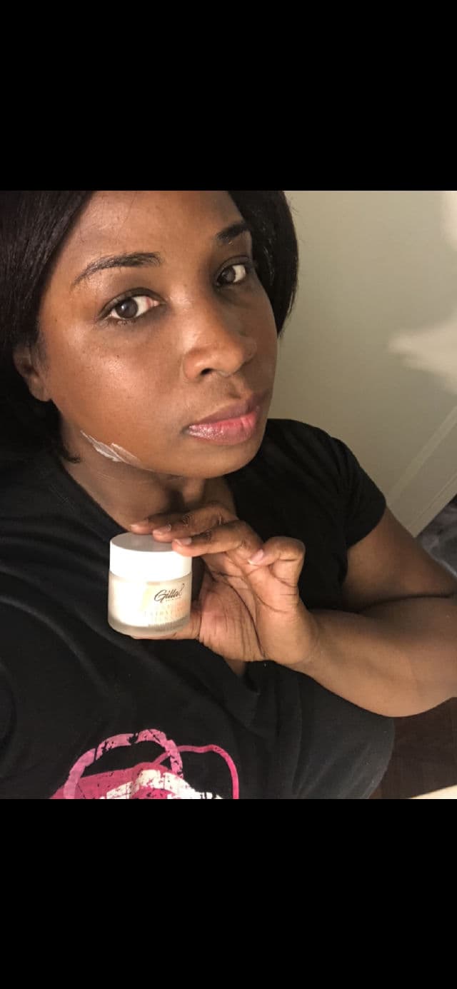Gilla8 Sun Flower Extra Firming Neck Cream review photo by Georgialion47