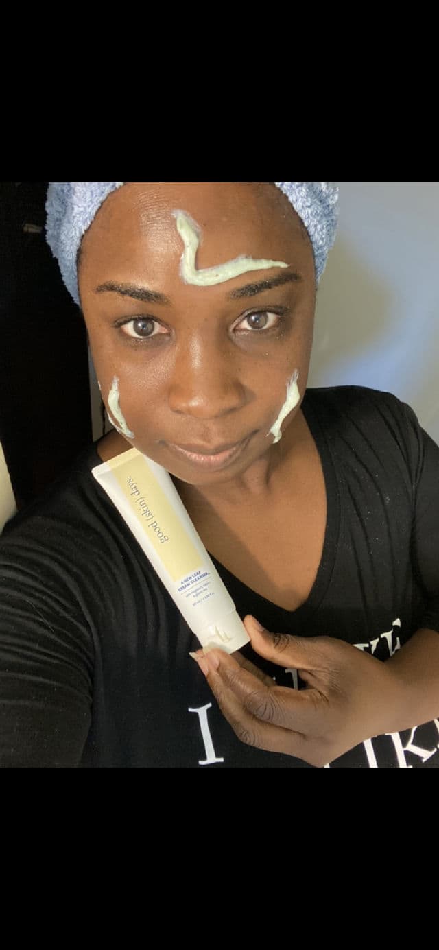 Good (Skin) Days A New Leaf Cream Cleanser review photo by Georgialion47