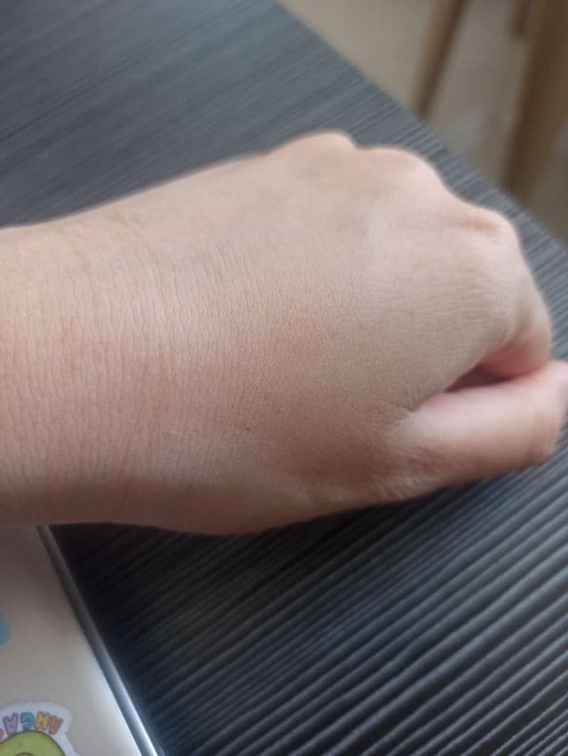 INNISFREE Oat Mild Moisture Sun Cream SPF50+ PA+++ review photo by dajellyskin